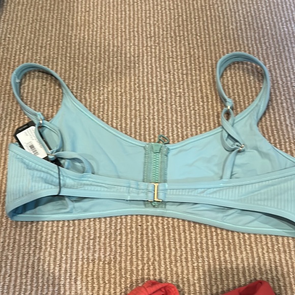 2 NWT TAVIK swim tops size large - Picture 3 of 8